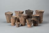 Flat-bottomed rouletted pattern pottery vessels