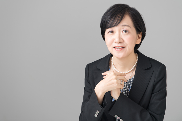 第57代文学部長 村本 由紀子