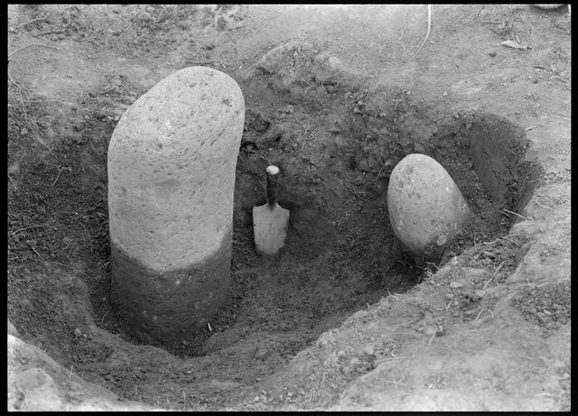 Nishizakiyama Minami Stone Circle (Area 3), stone circle No.2 (from the south)