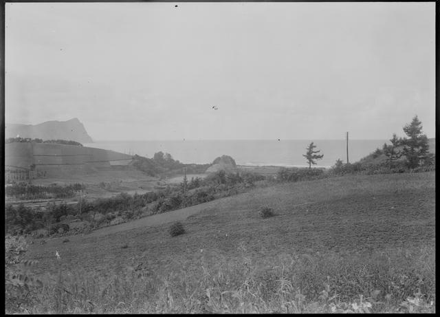 Nishizakiyama Stone Circle (Area 1), looking in the direction of Fugoppe Cave (beyong the northwestern direction)