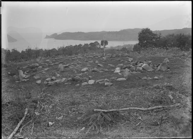 Nishizakiyama Stone Circle (Area 1), panoramic view (from the west)