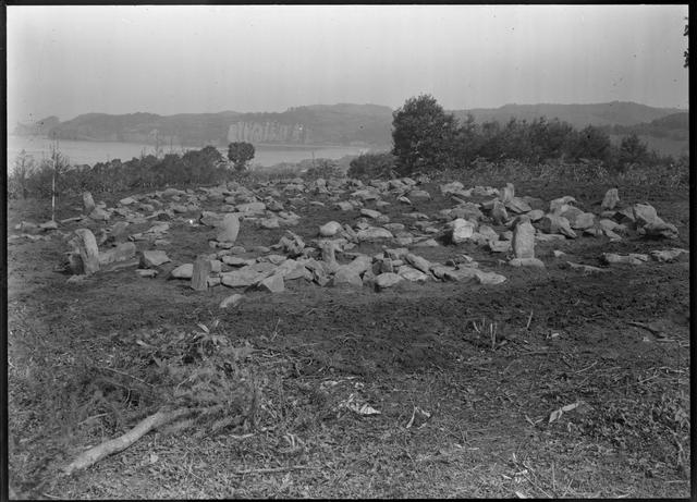 Nishizakiyama Stone Circle (Area 1), panoramic view (from the west)